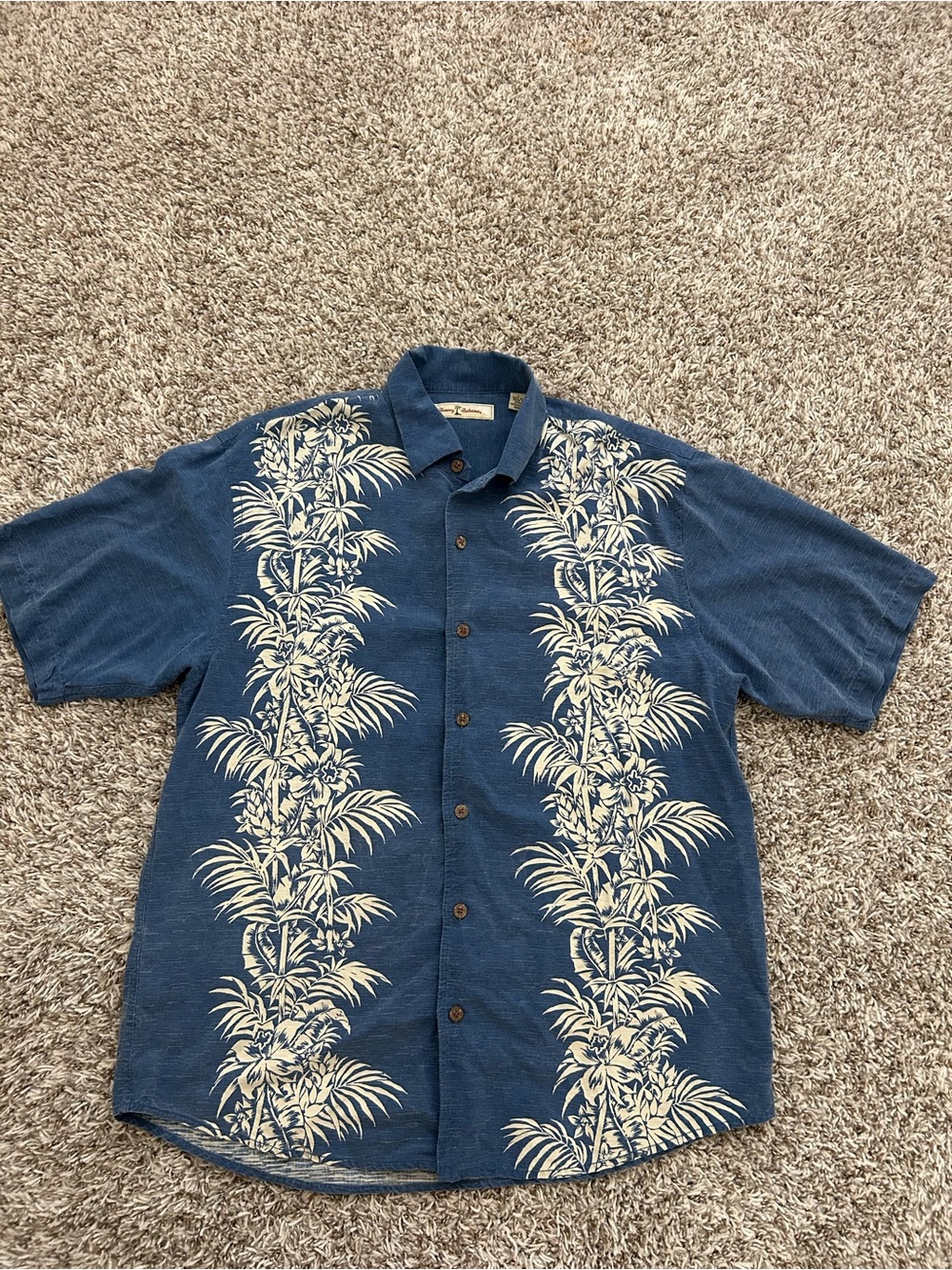 Tommy Bahama Blue 100% Silk Tropical Floral Size Large Button Up Short Sleeve